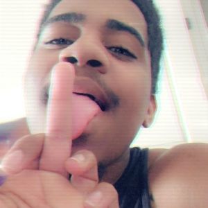 Meet your Posher, Zachary